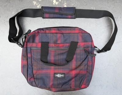 Eastpak Umhängetasche Shoulderbag schwarz rot Laptoptasche Messengerbag wie neu