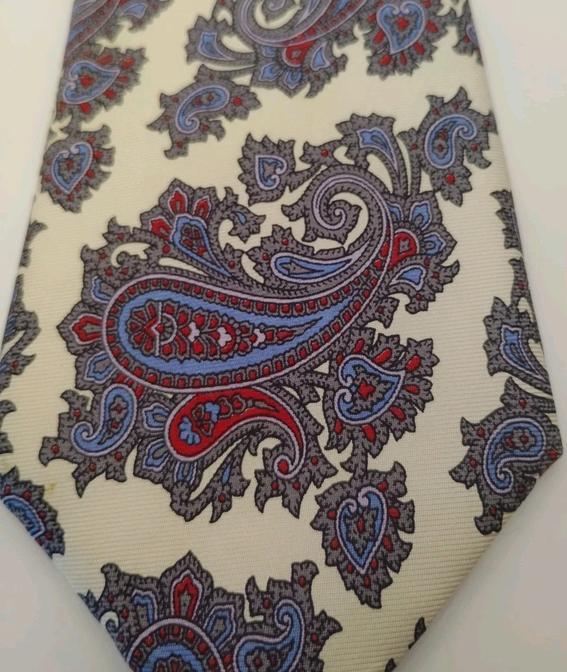 Corbata de cuello vintage Cambridge Classics de Mervyns estampado cachemir Foto 4 de 4