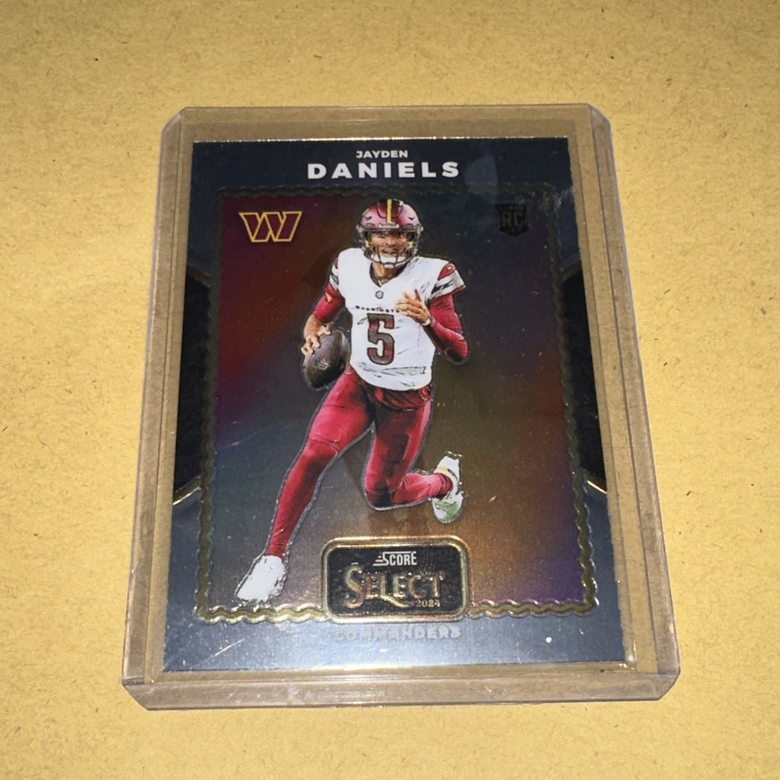2024 Panini Select - Score Select Throwback Jayden Daniels #16 (RC)
