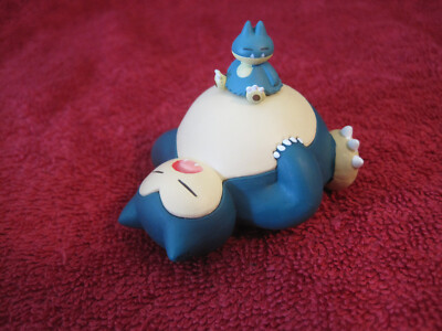 2 Pokemon Figures Zukan: Relaxo + Battle Maxo (Snorlax + Munchlax), 1:40 Scale, Yujin
