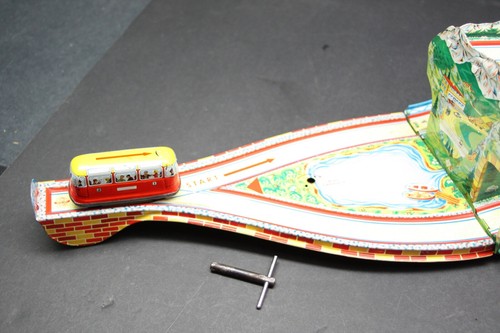 Vintage 1953 Ohio Art Tin Lithograph "Alpine Station" WIND-UP TRACK TOY w/Bus - Picture 5 of 24