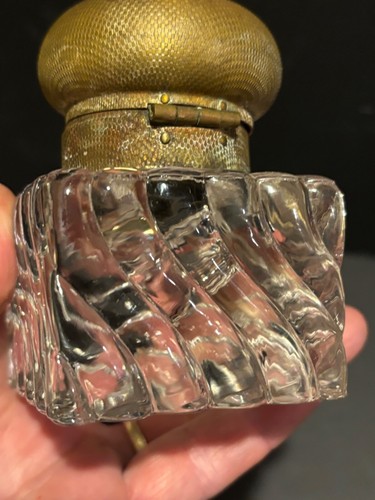 Antique 19th Century Lead Crystal Swirled Ink Well Bronze Hinged Lid - Picture 8 of 12