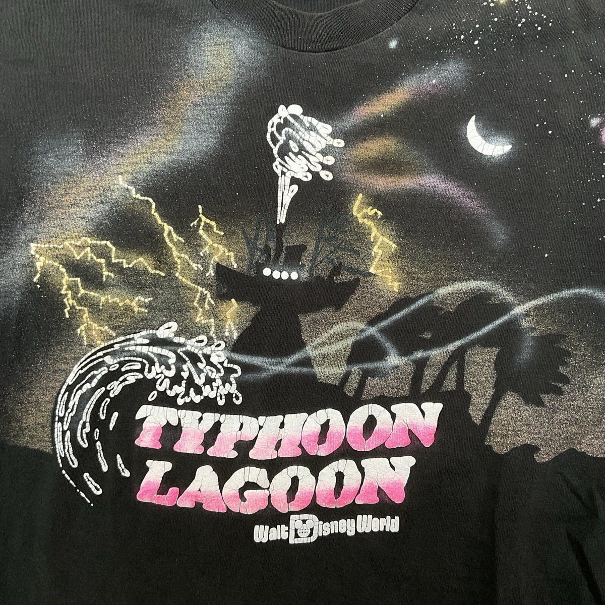 Disney - 90s Disney Fashions Typhoon Lagoon Tシャツ Vintage 90s Walt Disney World Fashion Typhoon Lagoon Theme Park