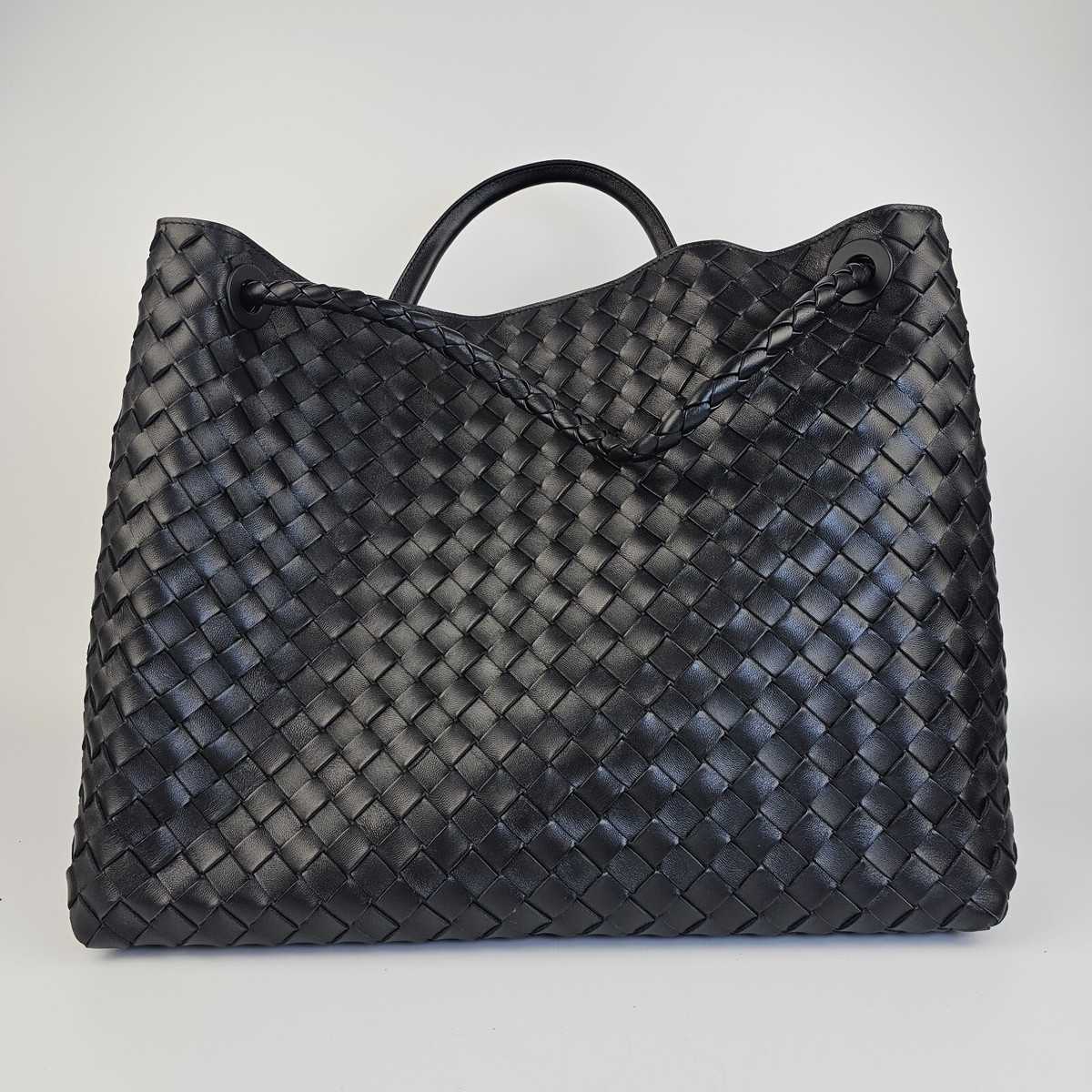 BOTTEGA VENETA Andiamo Large $8400 Black Leather Top Handle