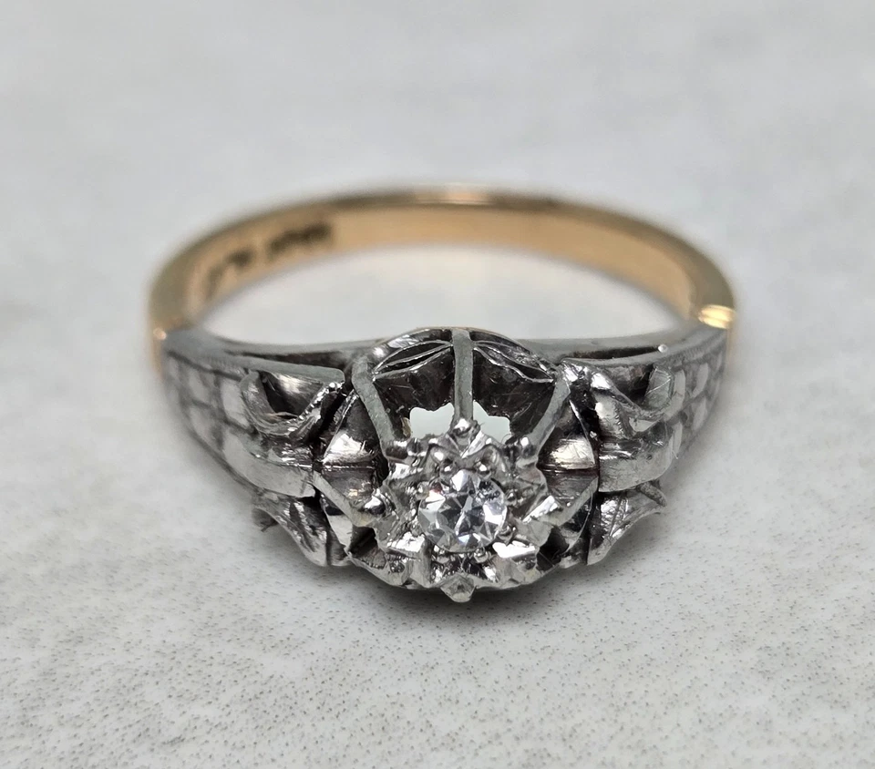 18ct Yellow Gold Ring Diamond Stone Platinum Setting Hallmarked Ring Size K