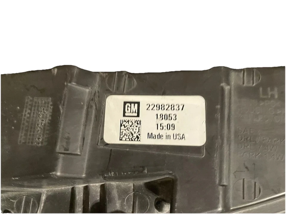 Luz antiniebla del lado del conductor OEM 2016-2018 Chevrolet Malibu 229982837 Foto 3 de 3