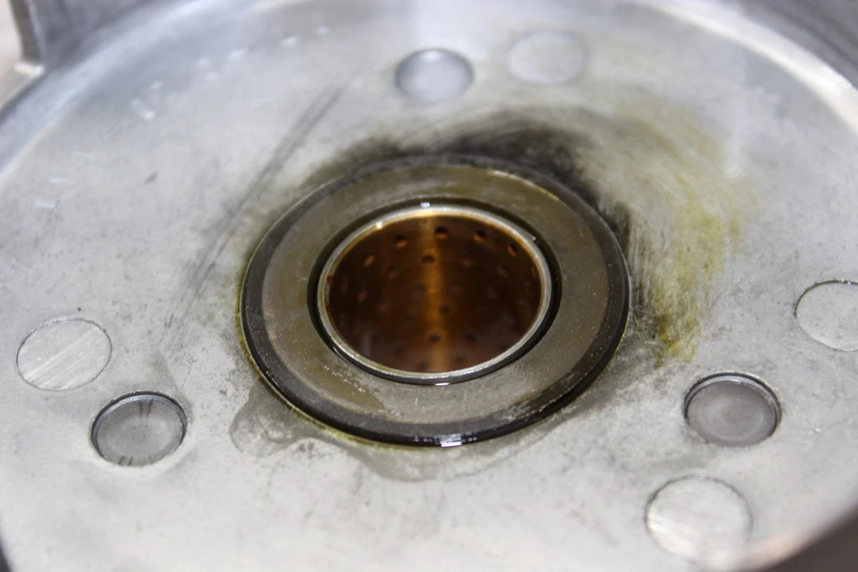 1997 Yamaha Rt100 Clutch Basket - Image 2 of 4