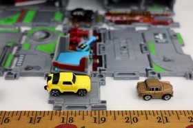Micro Machines Lot 14 Vehicles & 12 Mystery Pack Playsets - READ