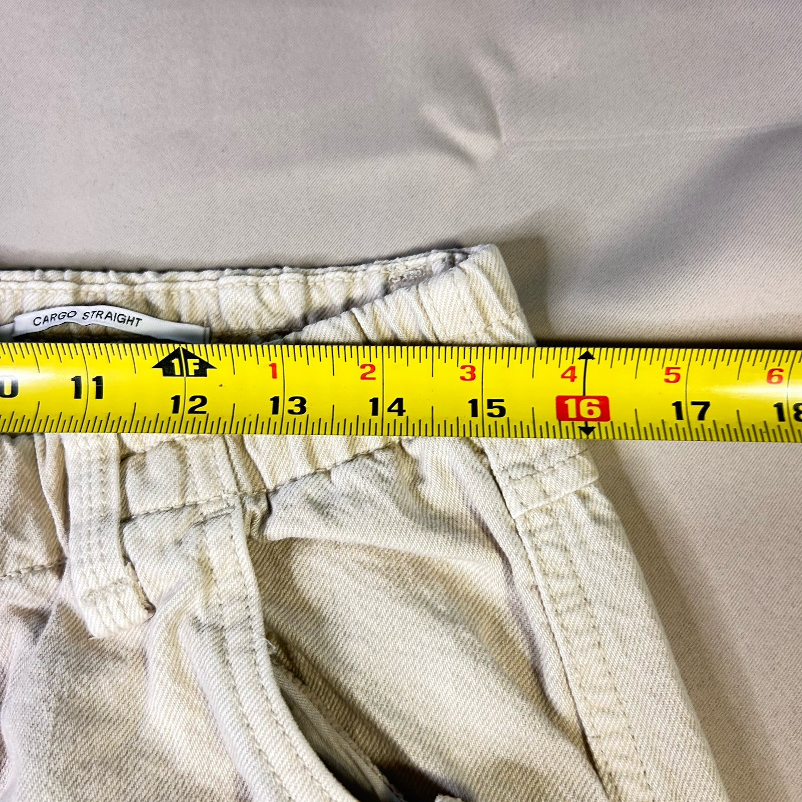 Bershka Women’s Cargo Pants Straight Leg Cream Ivory Casual Trousers Size L image 4