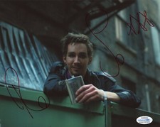 Robert Sheehan Umbrella Academy Autographed Signed 8x10 Photo ACOA