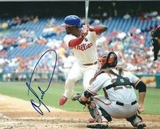 Autographed 8x10 ODUBEL HERRERA  Philadelphia Phillies photo - COA