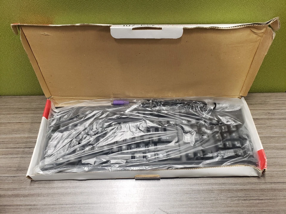 Inland Windows 107 Key PS/2 Keyboard Quiet Type Spill Proof MC855718 - Image 3 of 4