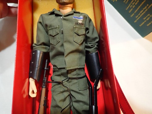 The Elite Brigade soldier in box - Soldier, file, box and stand - Picture 6 of 14
