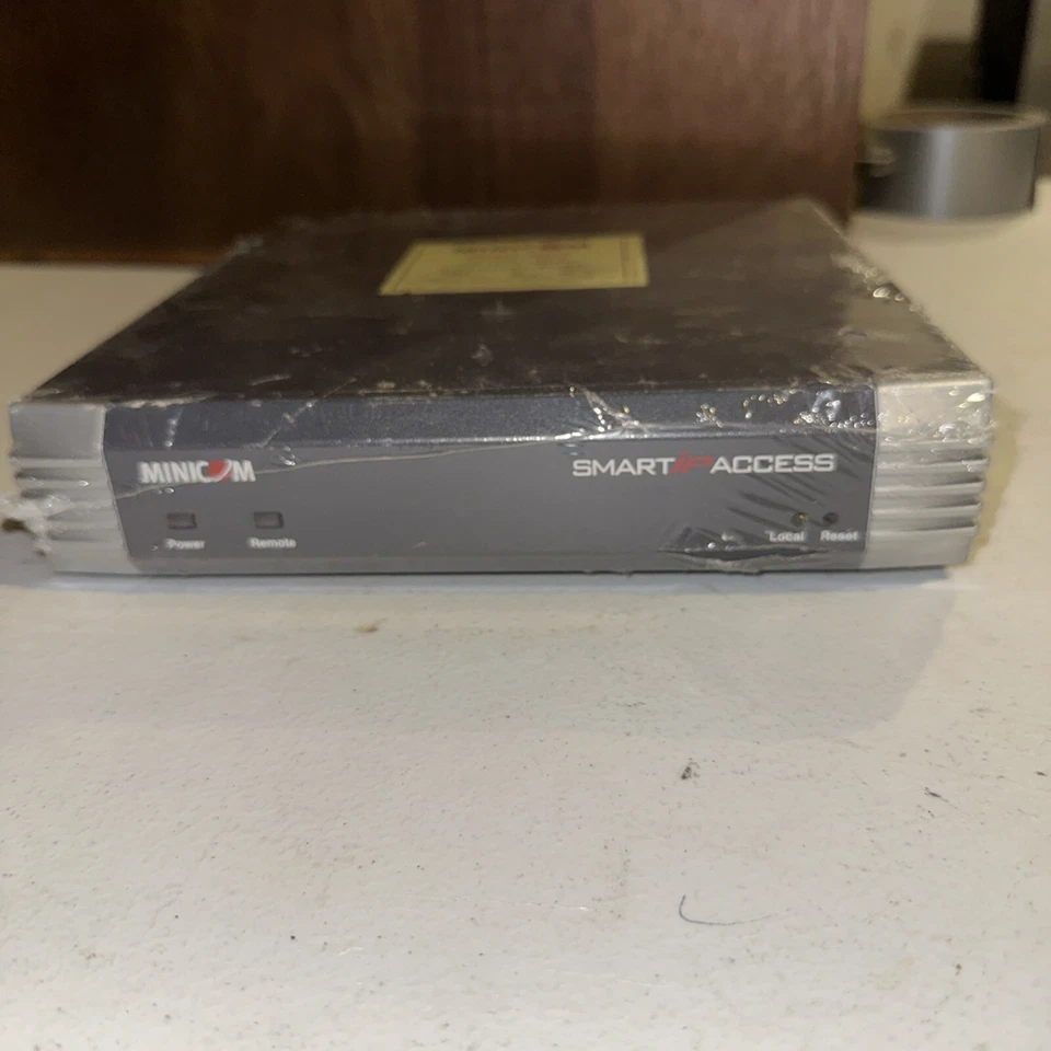 Minicom by Tripplite Smart IP Access 0SU51068 Brand New In Plastic  - Image 2 of 4
