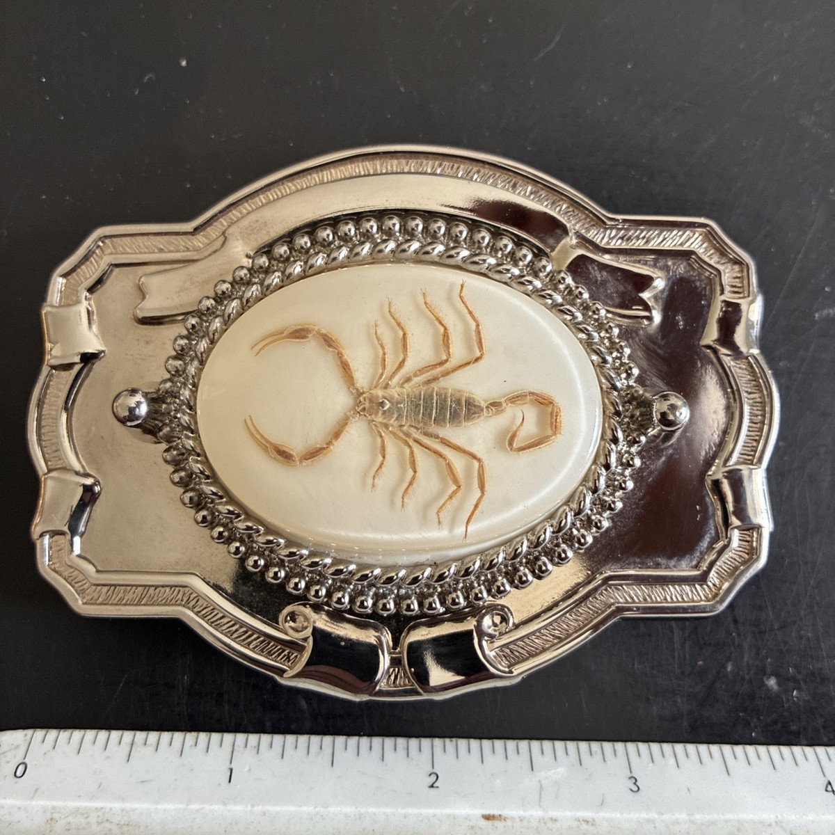 Vintage Men's Belt Buckle Silver Tone w/ Small Scorpion in Resin