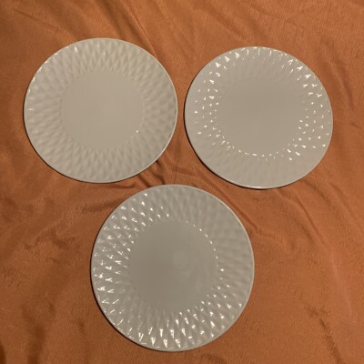 THREE Simple Dining Dinner Plates 10.5  Gray Diamond Pattern M2 Box