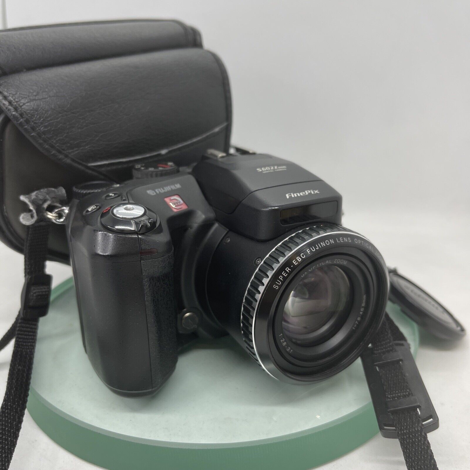 FujiFilm S602 Z 3.1MP 6x Pro Bridge Camera Crack On LCD | eBay