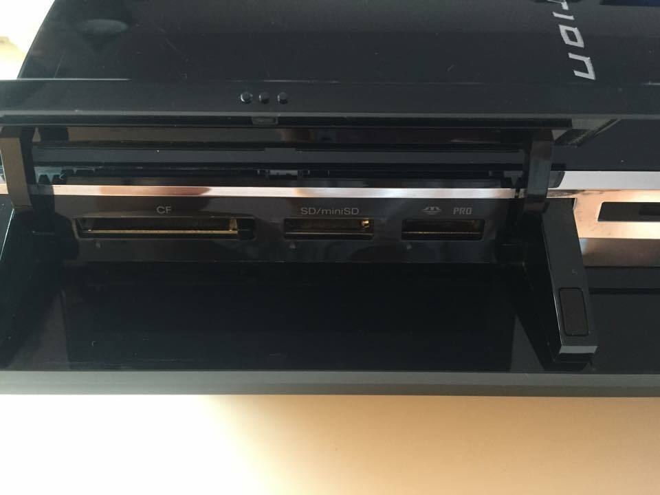 SONY PlayStation 3 60GB Console Bundle W/ HDMI Controller SONY PlayStation 3 60GB Console Bundle W/ HDMI Controller