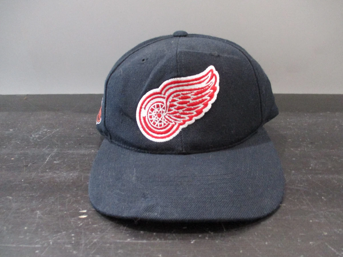 Black store wings hat