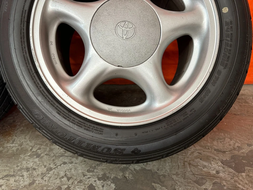 93-98 TOYOTA SUPRA - JZA80 - NO TURBO - LLANTAS Y NEUMÁTICOS DE FÁBRICA DE 16 PULGADAS - LLANTAS Foto 3 de 4