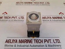 Lot of 2X OMRON H3CR-A Timer 0.05S-300H With Base