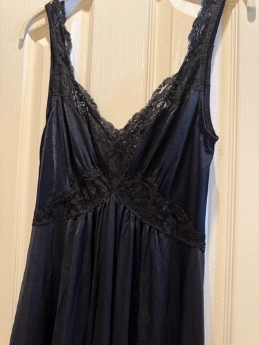 Vintage OLGA bodysilk Nightgown 9294 Black Bodylace Long Nylon Gown Size Large - 第 2/5 張圖片