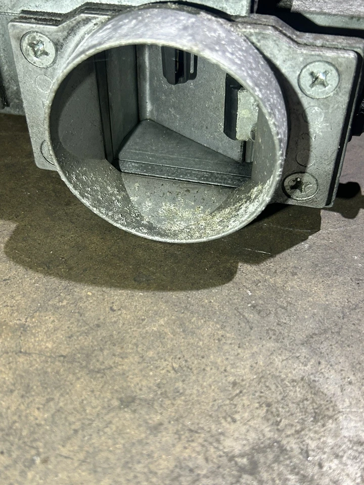 BMW E23 E24 E28 M30b28 m30b28 Bosch 0280202025 - Image 4 of 4