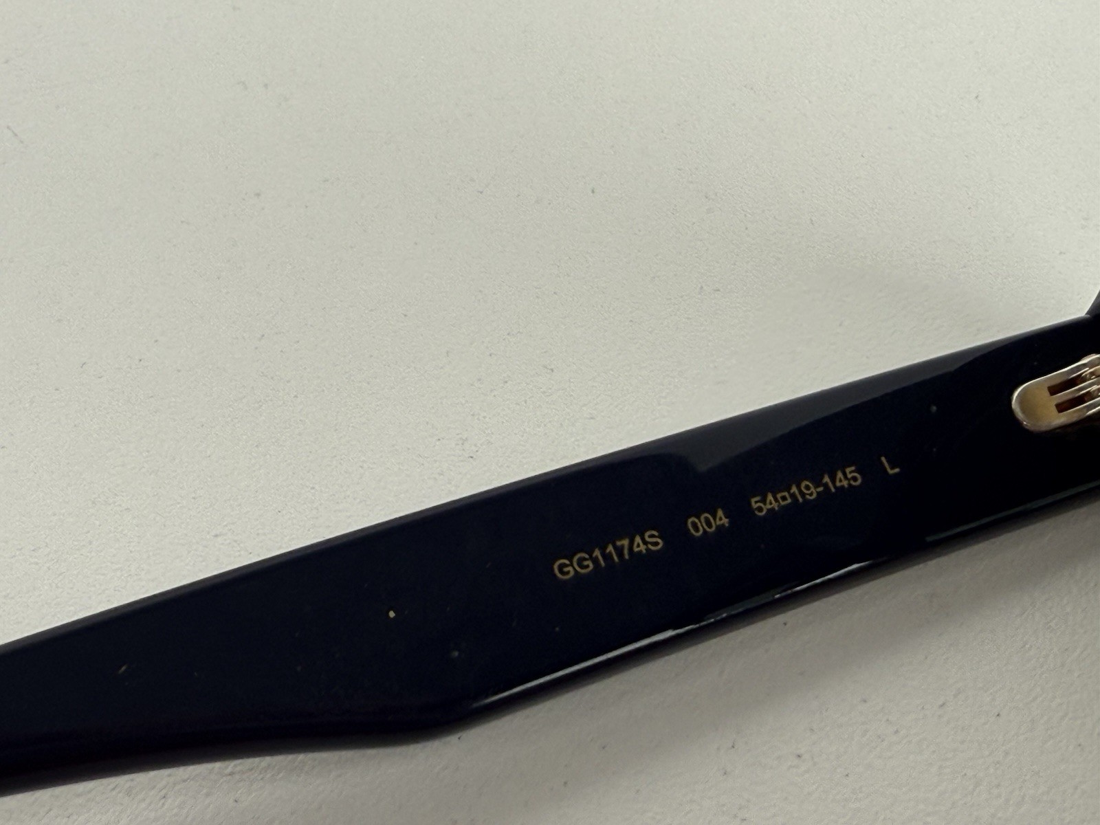 Gucci Logo Rectangular Sunglasses - image 6