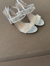 Nina Sparkly Rhinestone and trasnparent Heels Size 6 Wedding season