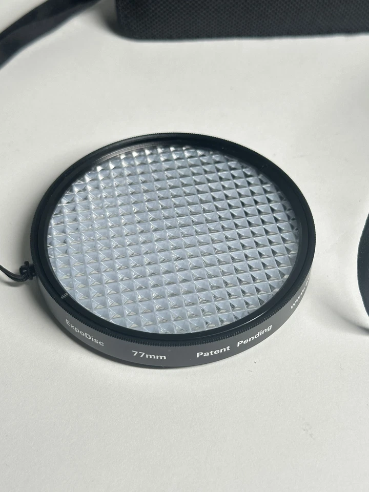 ExpoDisc 77mm Pro White Balance Filter with case - Image 2 of 3