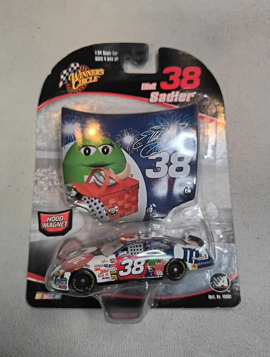 ミニカー 1:24 ACTION 2006 #38 M&M'S HALLOWEEN 1/24 Elliott Sadler