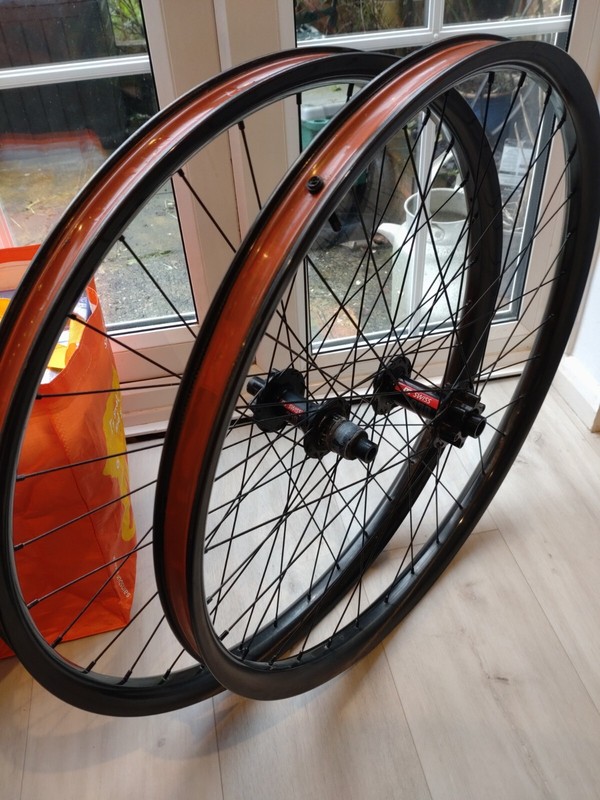 We Are One Composites carbon 27.5 wheel set dt swiss 12x148 15x110 Boost