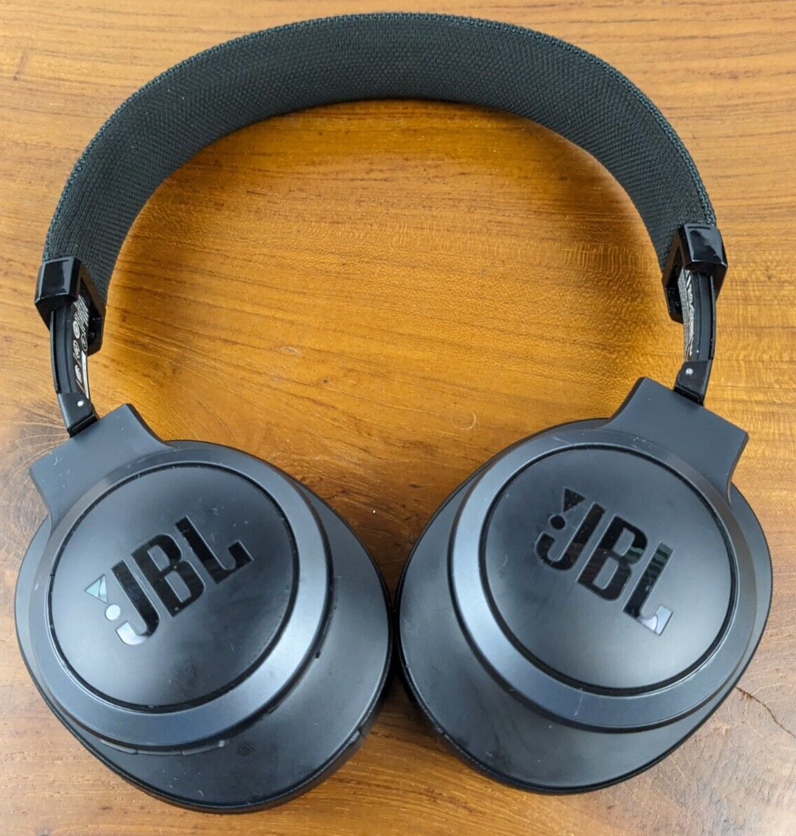 JBL Live 500 BT Around-Ear Wireless Headphone Black 50036353687