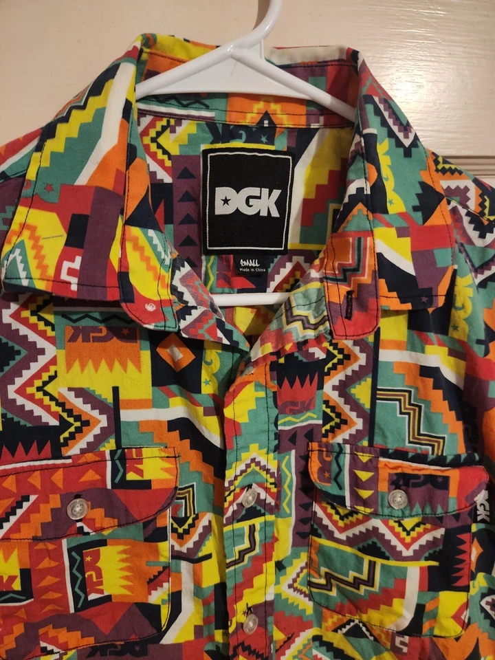 DGK 短袖纽扣几何棉衬衫男式 S 码多色 — 第 2/4 张图片