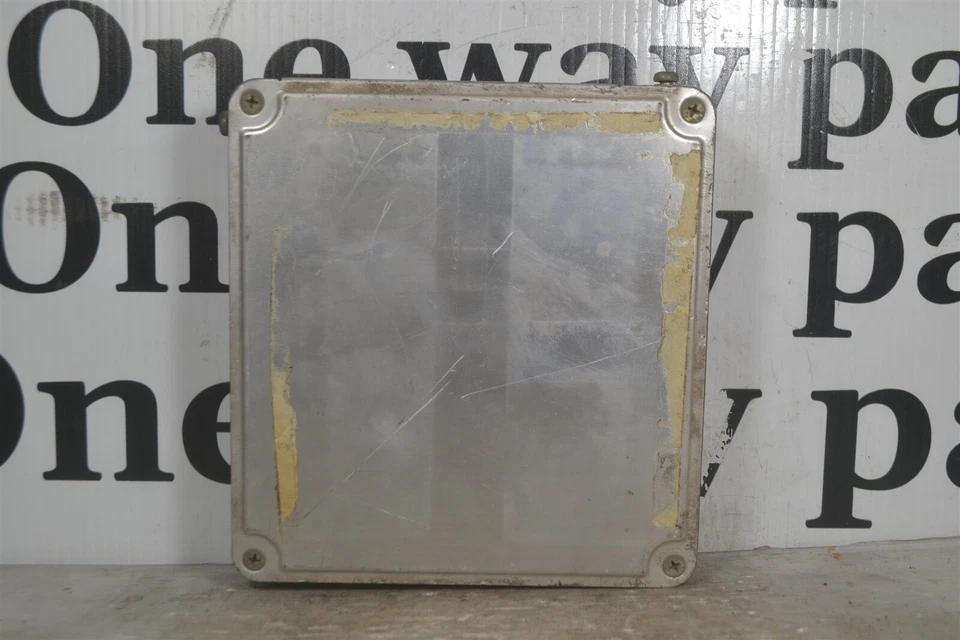 8966132600 Lexus 1990-1991 ES250 AT Unidad de control del motor Módulo ECU 4K1 507 B3 Foto 3 de 4