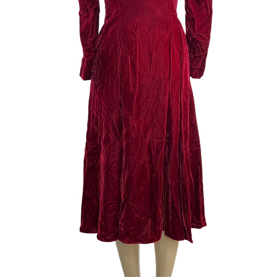 1980s Velvet Dress Vintage Size 8 Red Cocktail Prom Glam Puff Sleeve Whimsigoth - Image 4 of 4