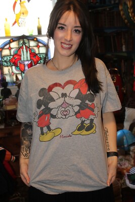 Disney Mickey Mouse and Minnie Kissing Florida Gray Large T-Shirt
