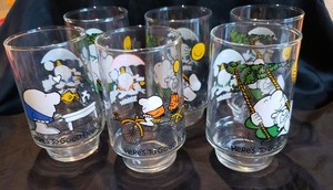 Lot of 6 Ziggy 7UP Promotional drinking glasses Vintage 1977