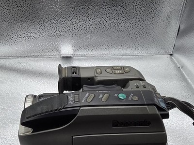 Panasonic PV-L680D Palmcorder Camcorder VHS-C Video Camera W