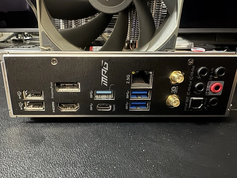 Scheda madre ITX MSI B460I GAMING EDGE WIFI + Core i5 11400F + 16GB DDR4 3200Mhz - Immagine 3 di 4