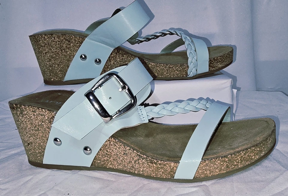 Womens ANNIE COMFORT Wedge Heel Slip On Sandals w Braided Accent  Lt Blu Sz 8 M  - image 3 of 4