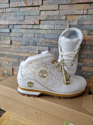 Timberland White / Gold Leather Boots - Embroidery NEW old Stock - Classic 5 UK.