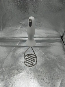 Zyliss White Potato Masher 71373 Heavy Duty Stainless Steel Wire