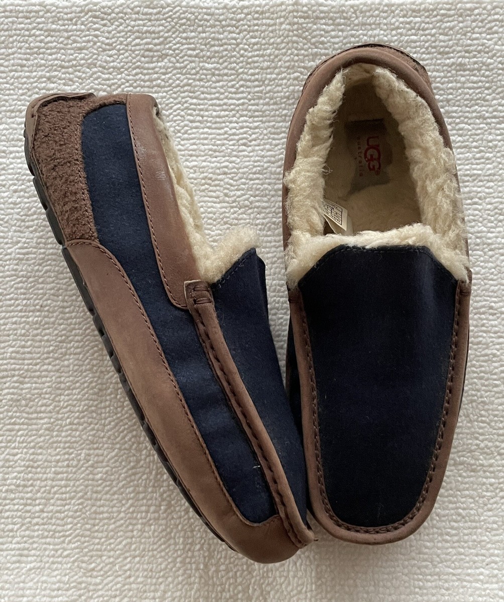 UGG Ascot Mens Navy Wool Size 9US 25th Anniversary Limited Edition