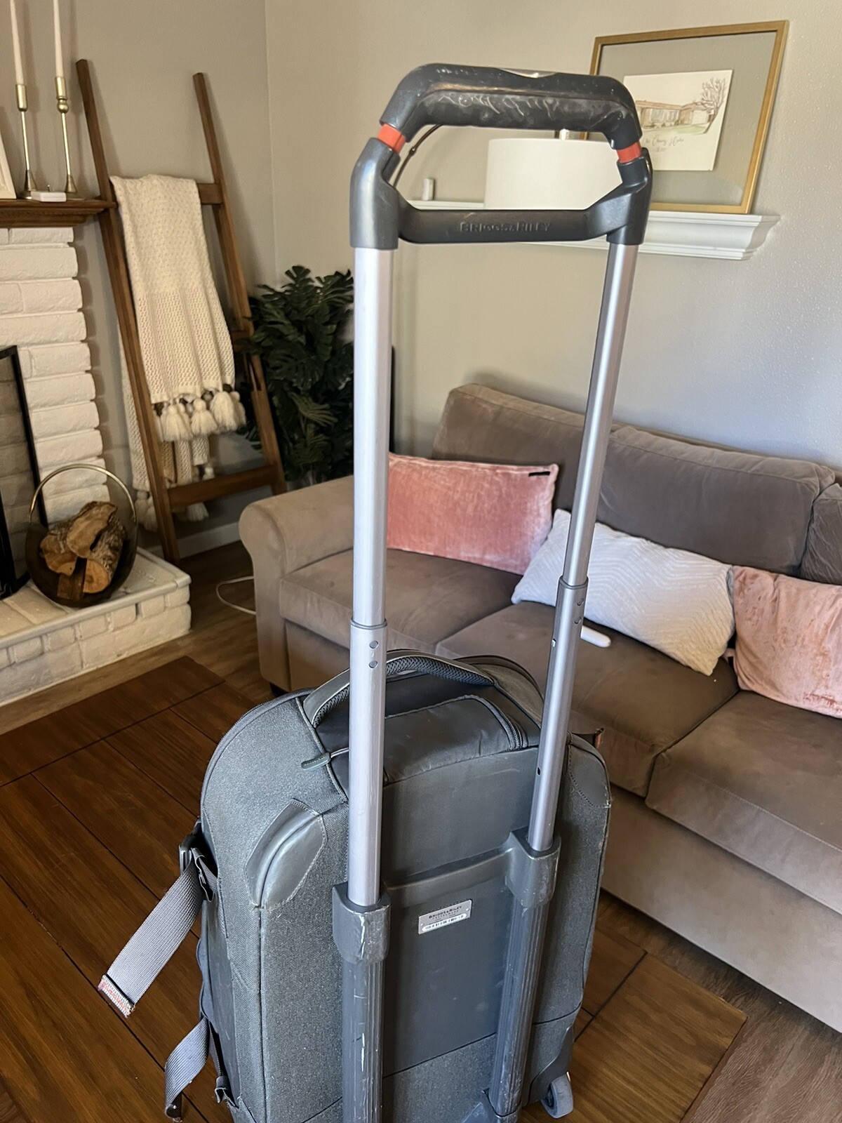 Briggs & Riley BRX Explore 22” Upright Wheeled Luggage Carry on