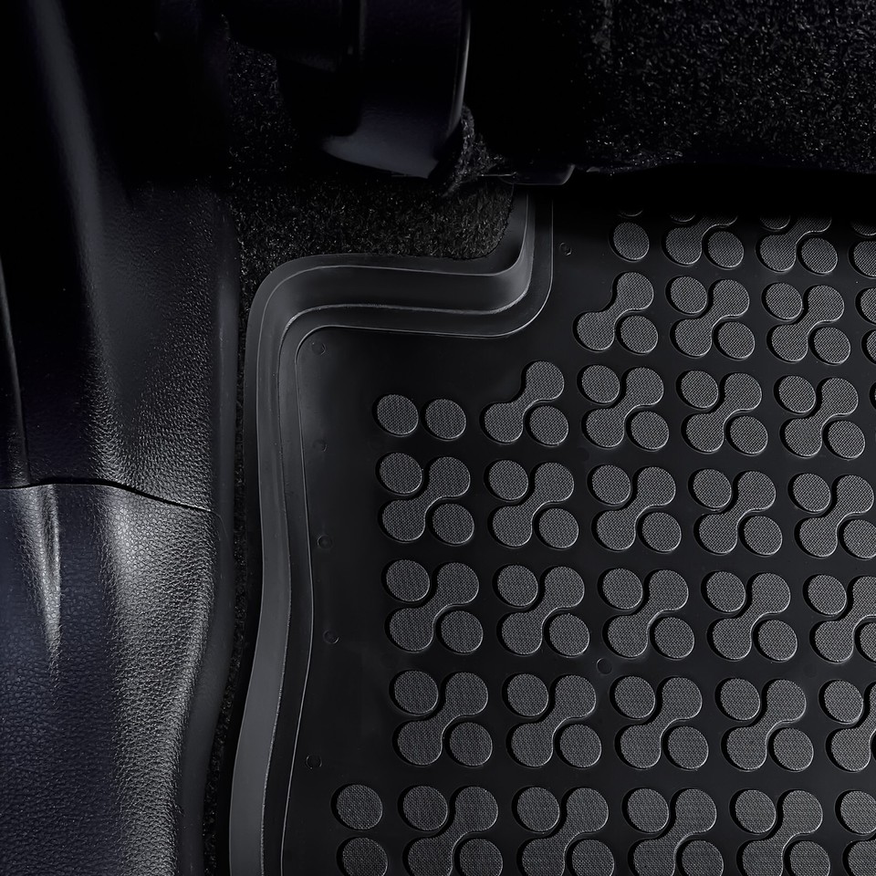 OMAC Cargo Mat Liner For Nissan Rogue Sport 2017-2022 – Black All-Weather TPE, Trunk Protector