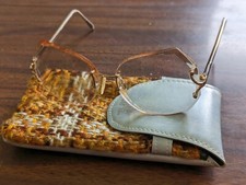 Vintage LUXOTTICA Mt. Olympus Retro Rimless Glasses In Cloth Case. Very Good 