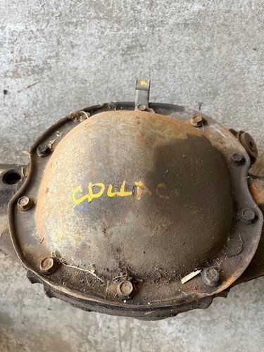 CARDILLAC BARE HOUSING DIFF, SOLD AS IT IS. YOU GET WHAT YOU SEE - Picture 9 of 10