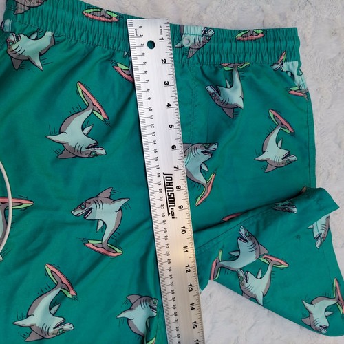 Old Navy Boys Green Shark Print Swim Shorts Elastic Waist Size XXL (18) Pocket - Picture 7 of 8
