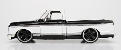 JADA JUST TRUCKS 1972 CHEVY CHEYENNE PICKUP TRUCK 1:24 BLACK